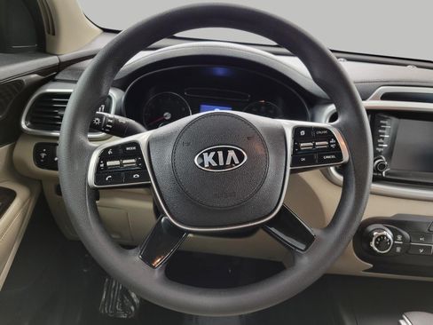 Used 2020 Kia Sorento LX FWD image 33