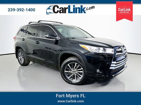 Used 2017 Toyota Highlander XLE image 1