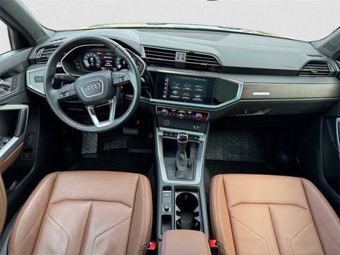 Used 2022 Audi Q3 2.0T Premium Plus image 12