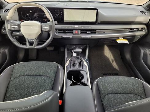 New 2025 Kia K4 GT-Line Turbo w/ GT-Line Sunroof Package FWD image 15