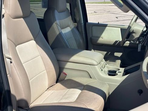 Used 2003 Ford Expedition Eddie Bauer AWD/4WD image 24