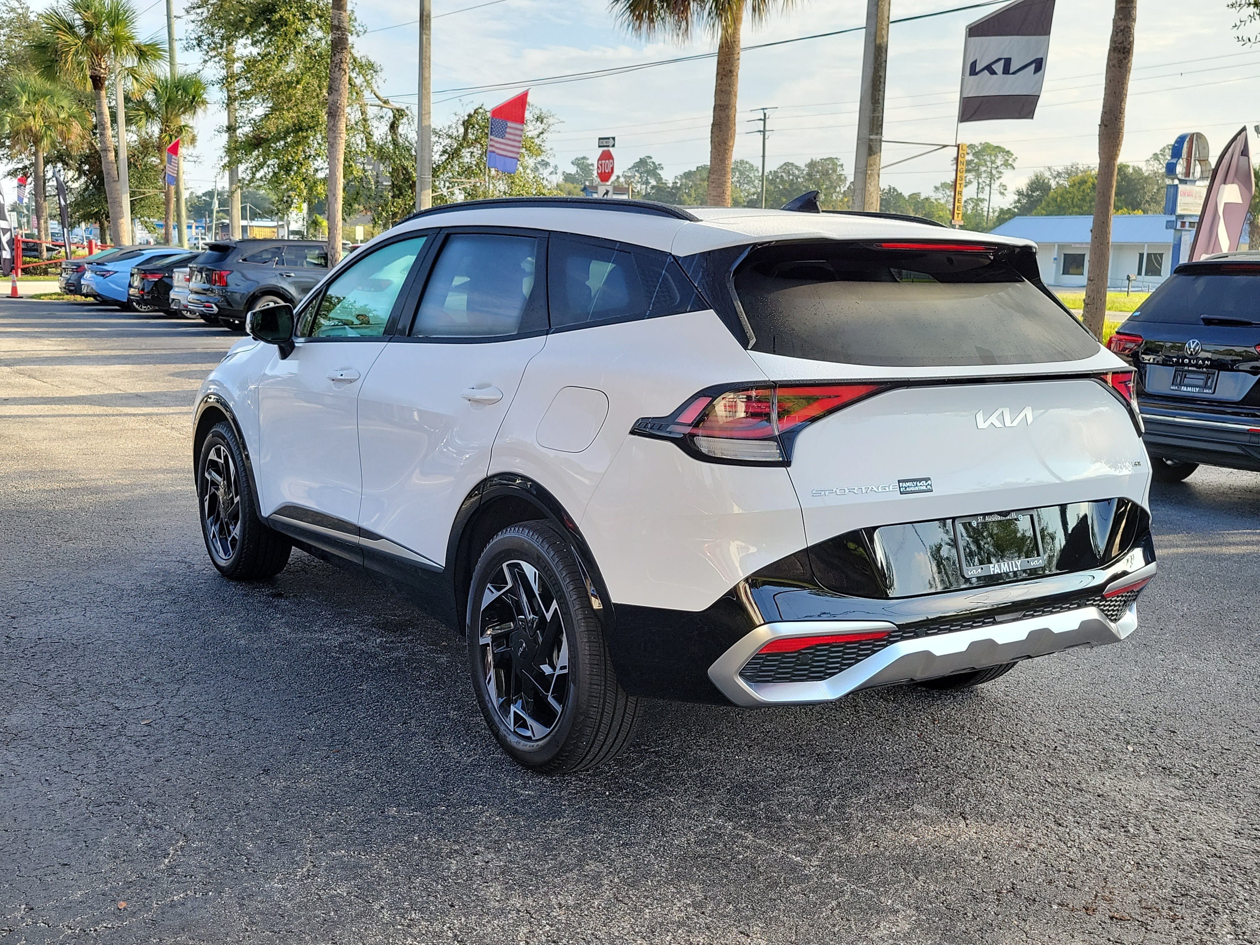 Certified 2025 Kia Sportage SX AWD/4WD image 4