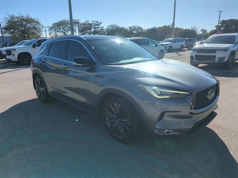 Used 2020 INFINITI QX50 Essential w/ Edition 30 Package image 2