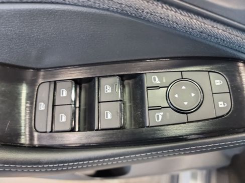 Used 2022 Nissan Rogue SV AWD/4WD image 31