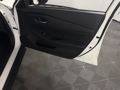 Used 2025 Honda Accord SE image 32