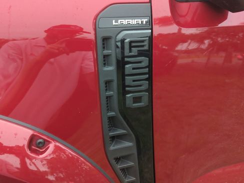 Used 2025 Ford F250 Lariat w/ Lariat Ultimate Package AWD/4WD image 7