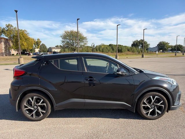 Used 2018 Toyota C-HR XLE FWD image 8