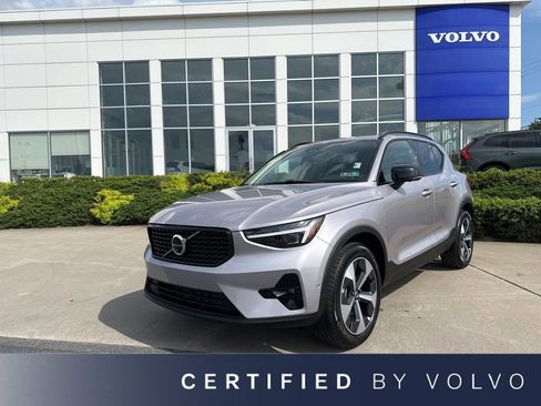Certified 2026 Volvo XC40 B5 Plus AWD/4WD image 1