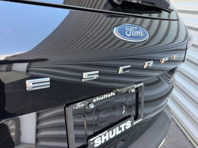 Used 2020 Ford Escape SE AWD/4WD image 5