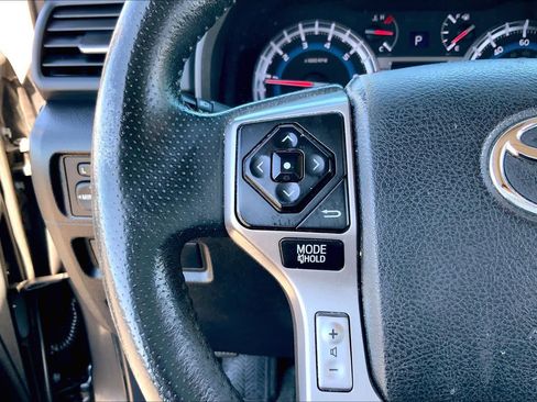 Used 2016 Toyota 4Runner SR5 Premium image 23