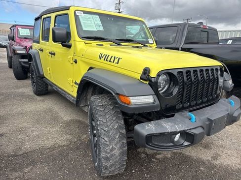 Used 2023 Jeep Wrangler Unlimited w/ Cold Weather Group AWD/4WD image 3