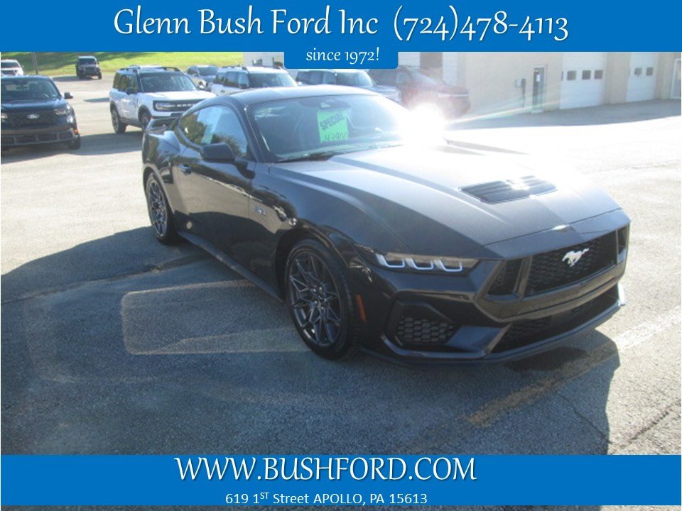 Used 2024 Ford Mustang GT Premium w/ GT Performance Package RWD image 2