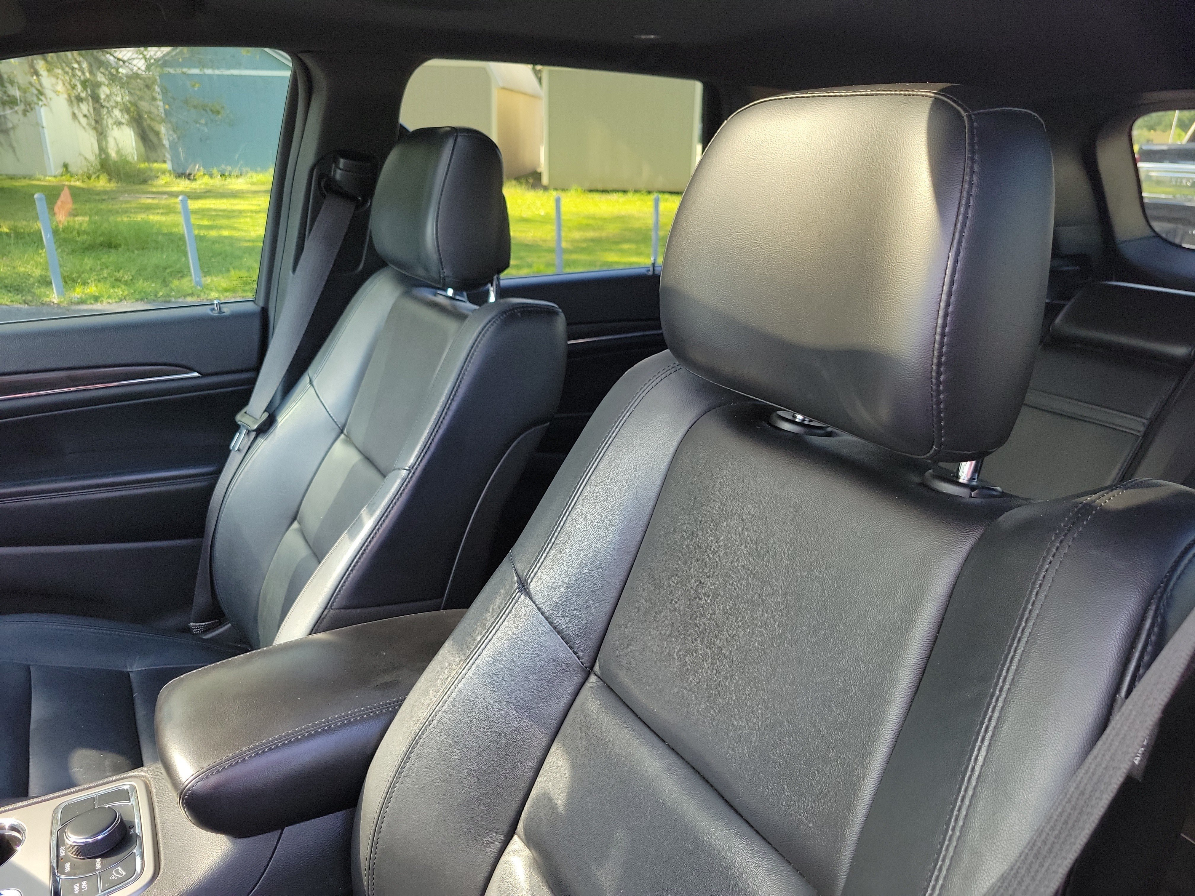 Used 2022 Jeep Grand Cherokee Limited AWD/4WD image 11