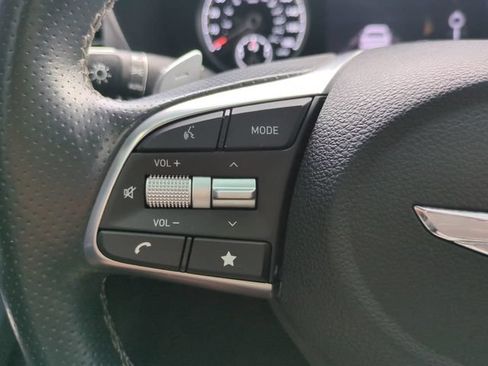 Used 2023 Genesis G70 2.0T RWD image 30