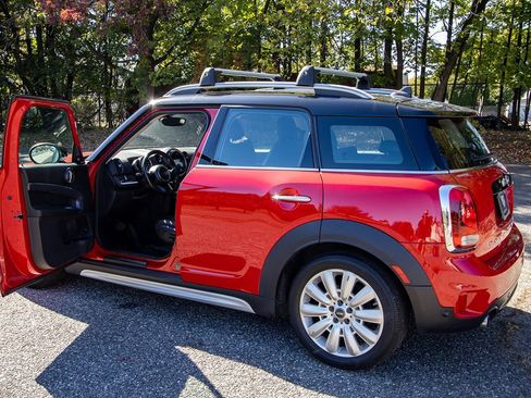 Used 2020 MINI Cooper Countryman S w/ Premium Package image 7