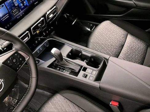 New 2026 Nissan Sentra SV FWD image 9