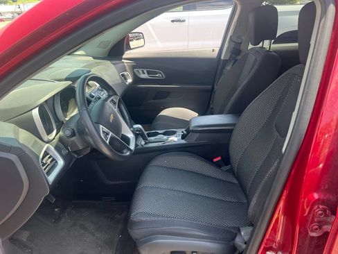 Used 2015 Chevrolet Equinox LT w/ Driver Convenience Package FWD image 2