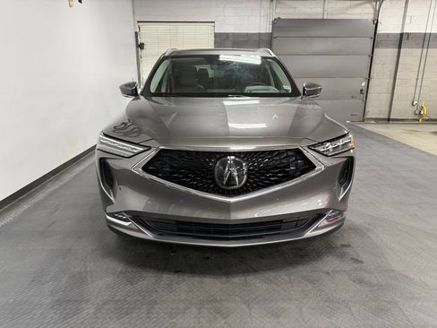 Used 2024 Acura MDX SH-AWD w/ Technology Package image 3