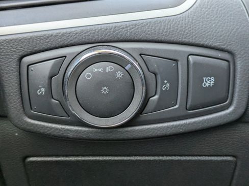 Used 2023 Ford Edge SEL image 26