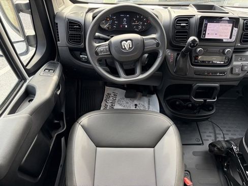 Used 2024 RAM ProMaster 3500 w/ Power Group image 32