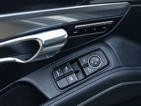 Used 2016 Porsche 911 Carrera image 22