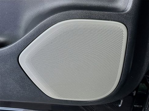 Used 2021 Lincoln Nautilus Reserve w/ Equipment Group 202A image 19