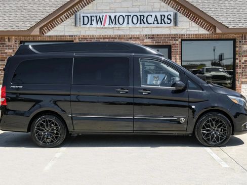 Used 2020 Mercedes-Benz Metris Passenger image 8