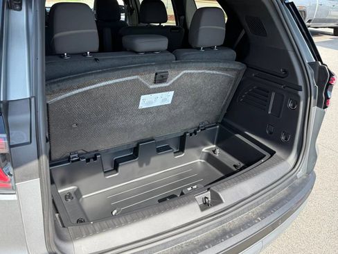 New 2026 GMC Acadia Elevation image 24