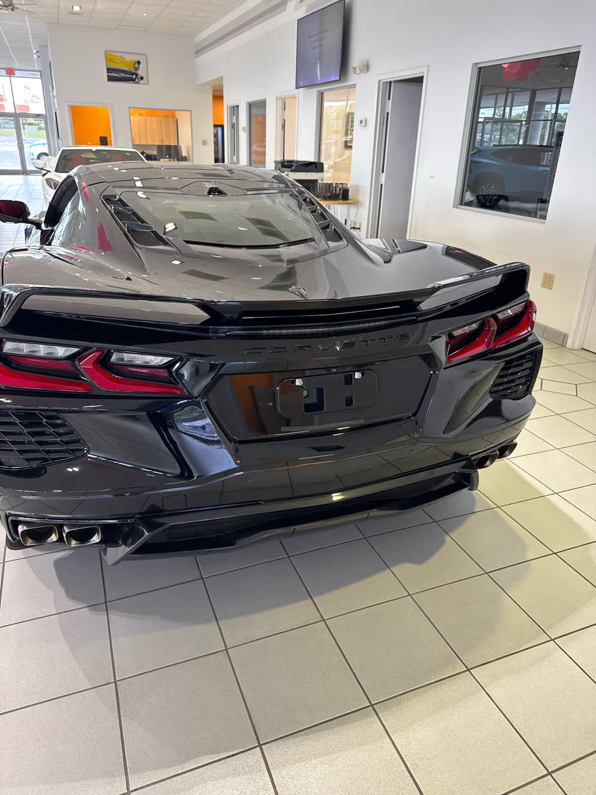 Used 2023 Chevrolet Corvette Stingray Premium Cpe w/ Z51 Performance Package RWD image 6