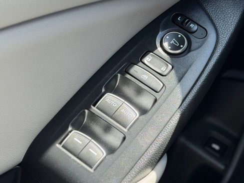 Used 2019 Honda Accord Touring image 23