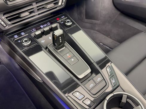 Certified 2024 Porsche 911 Targa 4S AWD/4WD image 21