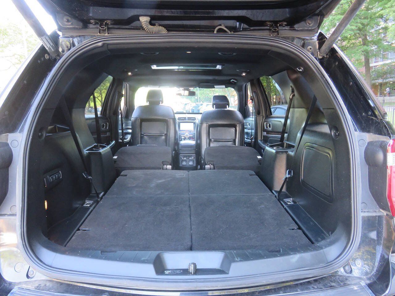 Used 2018 Ford Explorer Limited w/ Equipment Group 301A AWD/4WD image 26