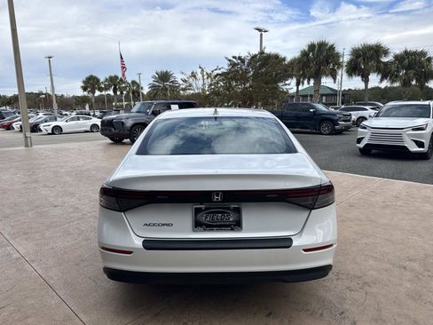 Used 2023 Honda Accord LX image 4