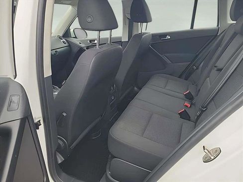 Used 2017 Volkswagen Tiguan Limited w/ Premium Package image 15