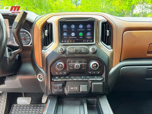 Used 2023 Chevrolet Silverado 2500 High Country w/ Z71 Off-Road Package AWD/4WD image 20