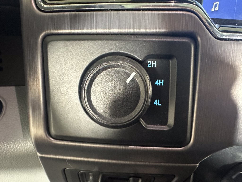 Used 2022 Ford F350 Limited AWD/4WD image 43