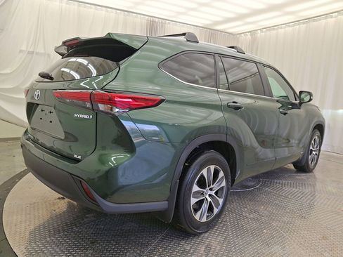 Certified 2023 Toyota Highlander XLE image 25