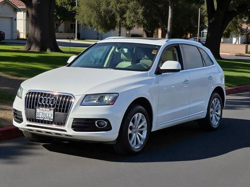 Used 2015 Audi Q5 2.0T Premium Plus w/ Technology Package image 4