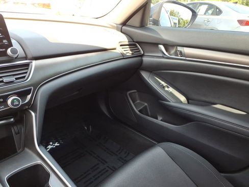 Used 2019 Honda Accord LX image 22