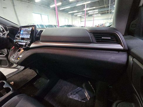 Used 2023 Honda Odyssey EX-L image 14