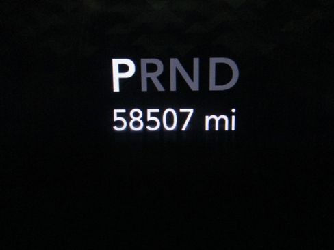 Used 2022 Jeep Wrangler Unlimited Sahara image 18