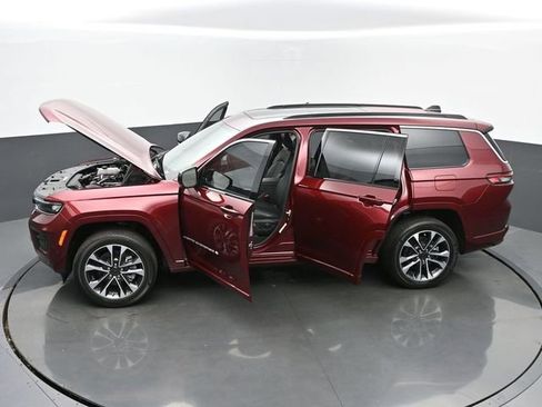 New 2025 Jeep Grand Cherokee L Overland w/ Trailer Tow Package image 65