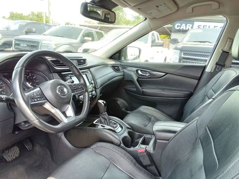 Used 2018 Nissan Rogue SL image 10