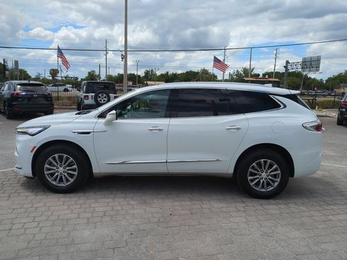 Used 2022 Buick Enclave Premium AWD/4WD image 8