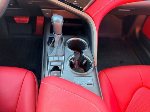 Used 2022 Toyota Camry XSE image 18