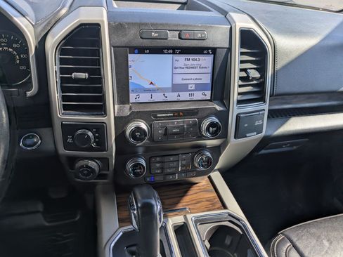 Used 2019 Ford F150 Lariat w/ Equipment Group 502A Luxury AWD/4WD image 25