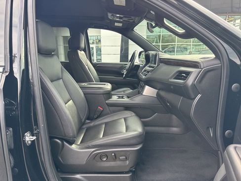 Used 2022 Chevrolet Tahoe LT w/ LT Signature Plus Package AWD/4WD image 18