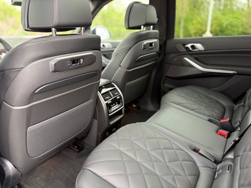 Used 2026 BMW X7 xDrive40i w/ M Sport Package image 20