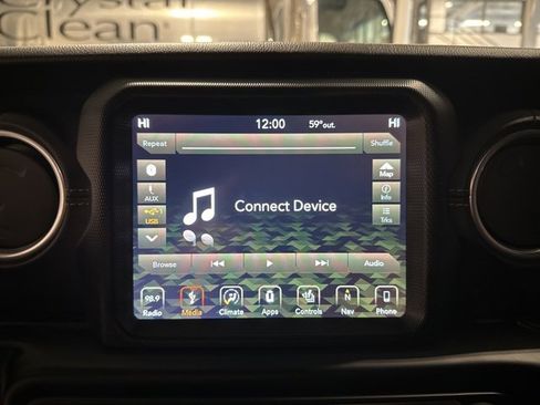 Used 2019 Jeep Wrangler Unlimited Sahara image 20