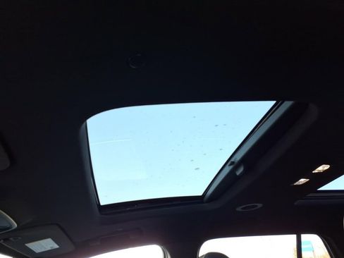 Certified 2023 Chevrolet Traverse Premier image 8